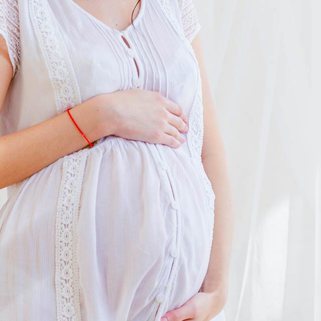 MUM TO BE: linea per preparare il corpo delle future mamme MUM TO BE: linea per preparare il corpo delle future mamme.